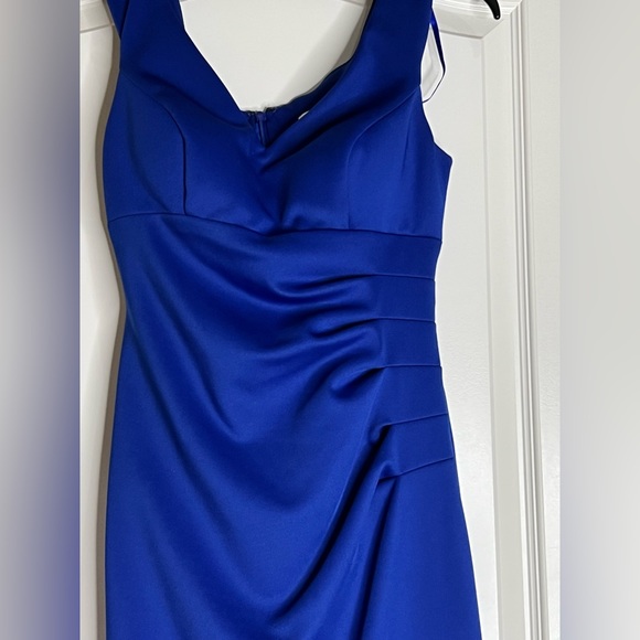 Cache Dress - Picture 2 of 5